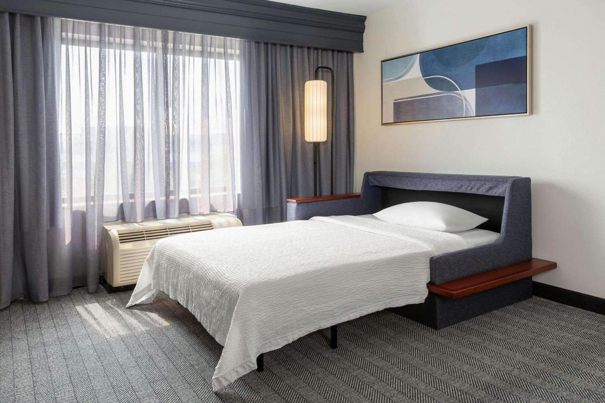 Courtyard By Marriott Madison West / Middleton Hotel Exterior foto