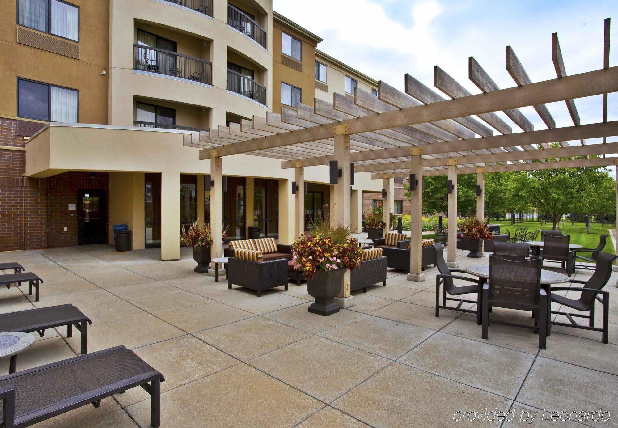 Courtyard By Marriott Madison West / Middleton Hotel Exterior foto